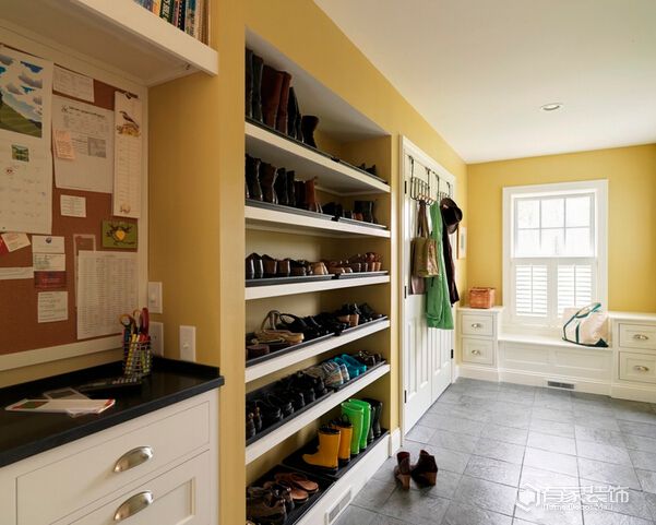 鞋柜如何打造還是多聽聽廈門裝修公司的建議 鞋柜如何打造還是多聽聽廈門裝修公司的建議