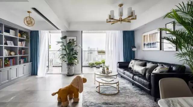 廈門海投自貿(mào)城126㎡輕奢美式風(fēng)，敞亮的開放式客廳+書房