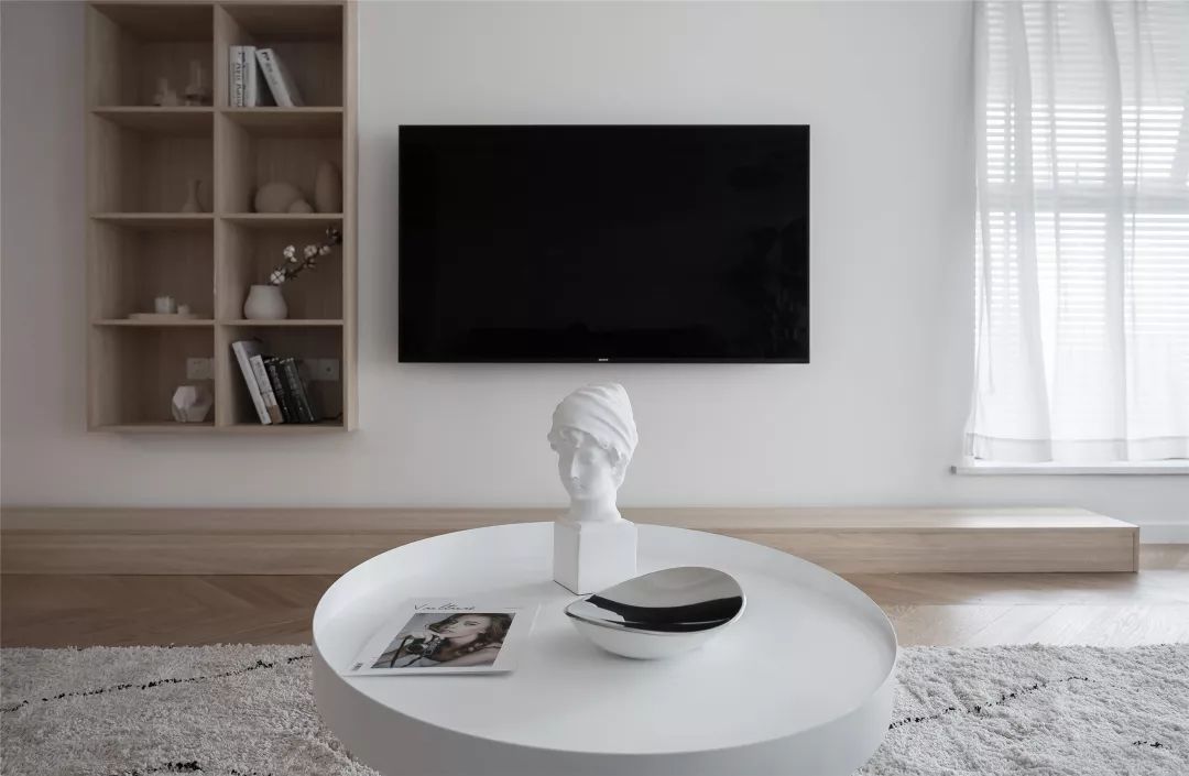 廈門(mén)國(guó)貿(mào)同悅140㎡現(xiàn)代簡(jiǎn)約，既有檔次又有精致